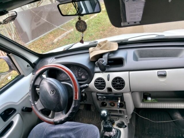 Белый Рено Кенгу Экспресс, объемом двигателя 1.1 л и пробегом 339 тыс. км за 2700 $, фото 6 на Automoto.ua