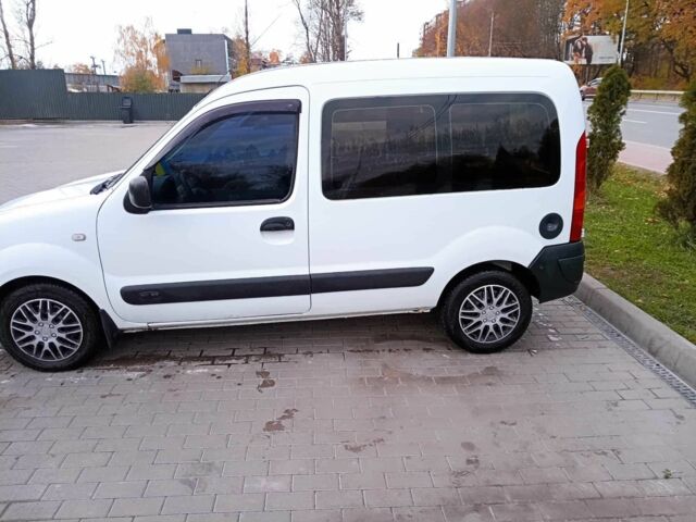 Белый Рено Кенгу Экспресс, объемом двигателя 1.5 л и пробегом 231 тыс. км за 4100 $, фото 3 на Automoto.ua