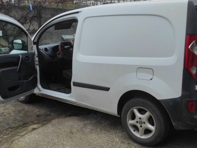 Белый Рено Кенгу Экспресс, объемом двигателя 1.5 л и пробегом 372 тыс. км за 5100 $, фото 9 на Automoto.ua