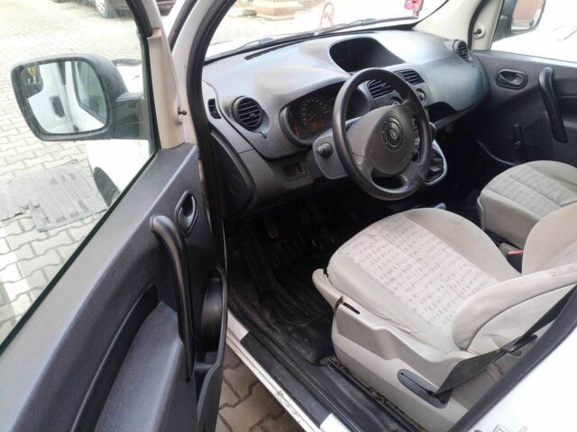 Белый Рено Кенгу Экспресс, объемом двигателя 0 л и пробегом 279 тыс. км за 5500 $, фото 10 на Automoto.ua