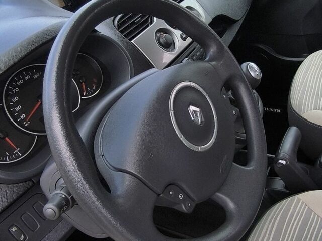 Белый Рено Кенгу Экспресс, объемом двигателя 1.5 л и пробегом 196 тыс. км за 8750 $, фото 7 на Automoto.ua