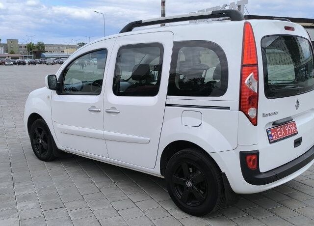 Белый Рено Кенгу Экспресс, объемом двигателя 1.5 л и пробегом 196 тыс. км за 8750 $, фото 2 на Automoto.ua