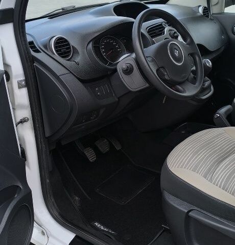 Белый Рено Кенгу Экспресс, объемом двигателя 1.5 л и пробегом 196 тыс. км за 8750 $, фото 6 на Automoto.ua