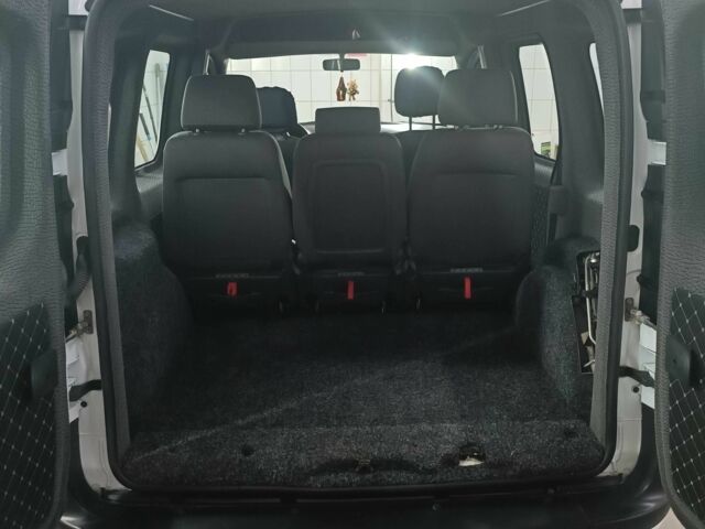 Белый Рено Кенгу Экспресс, объемом двигателя 1.5 л и пробегом 109 тыс. км за 9700 $, фото 12 на Automoto.ua