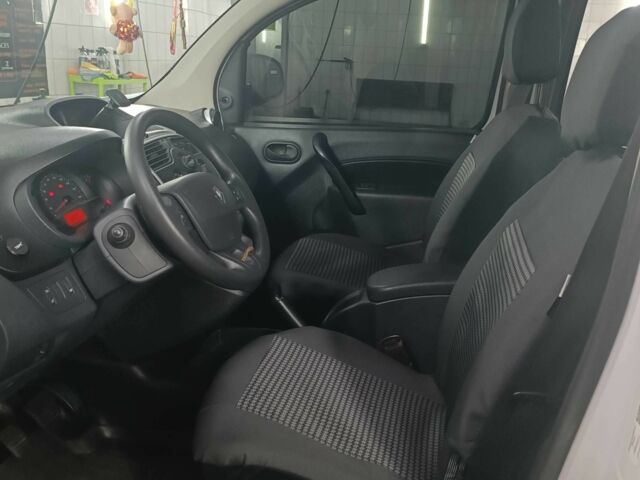 Белый Рено Кенгу Экспресс, объемом двигателя 1.5 л и пробегом 109 тыс. км за 9700 $, фото 22 на Automoto.ua