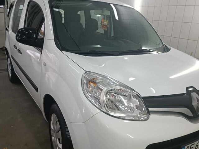 Белый Рено Кенгу Экспресс, объемом двигателя 1.5 л и пробегом 109 тыс. км за 9700 $, фото 10 на Automoto.ua