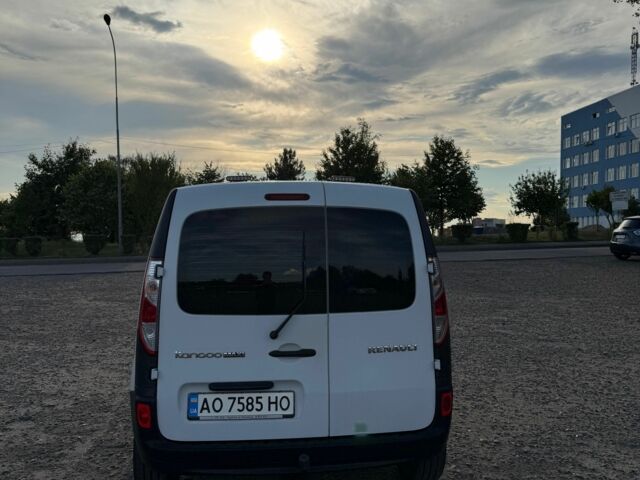 Білий Рено Кєнгу Експресс, об'ємом двигуна 1.5 л та пробігом 158 тис. км за 8000 $, фото 2 на Automoto.ua
