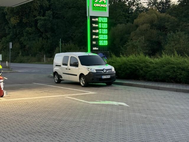 Білий Рено Кєнгу Експресс, об'ємом двигуна 1.5 л та пробігом 158 тис. км за 8000 $, фото 4 на Automoto.ua