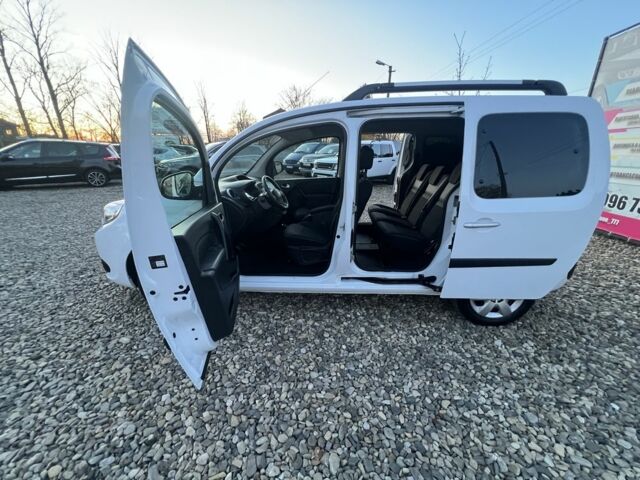 Белый Рено Кенгу Экспресс, объемом двигателя 1.5 л и пробегом 270 тыс. км за 10799 $, фото 20 на Automoto.ua