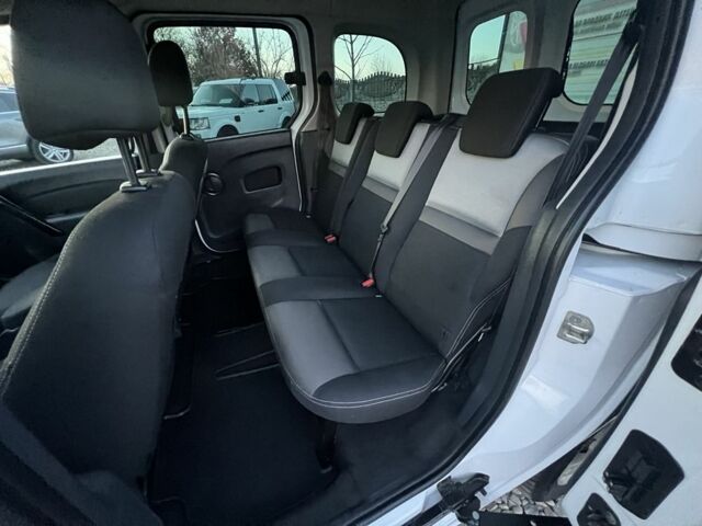 Белый Рено Кенгу Экспресс, объемом двигателя 1.5 л и пробегом 270 тыс. км за 10799 $, фото 16 на Automoto.ua