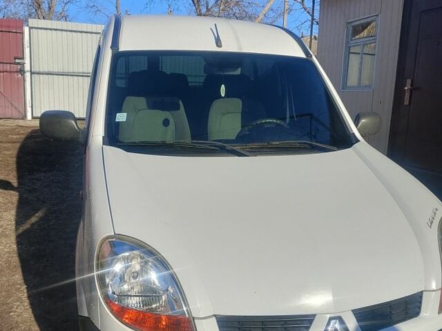 Белый Рено Кенгу Экспресс, объемом двигателя 1.5 л и пробегом 156 тыс. км за 4300 $, фото 1 на Automoto.ua