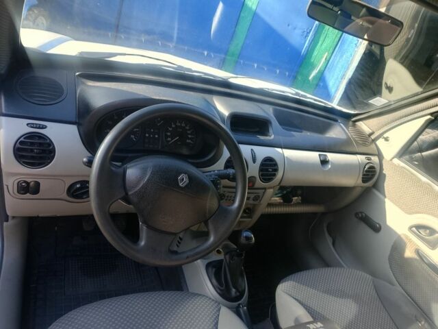 Белый Рено Кенгу Экспресс, объемом двигателя 1.5 л и пробегом 156 тыс. км за 4300 $, фото 5 на Automoto.ua