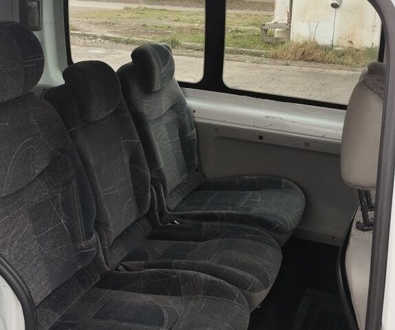 Білий Рено Кєнгу Експресс, об'ємом двигуна 1.5 л та пробігом 185 тис. км за 3700 $, фото 5 на Automoto.ua