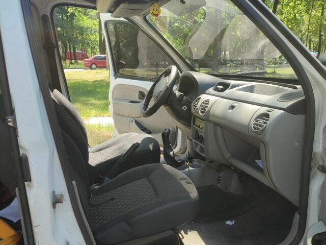 Білий Рено Кєнгу Експресс, об'ємом двигуна 1.5 л та пробігом 300 тис. км за 1900 $, фото 6 на Automoto.ua