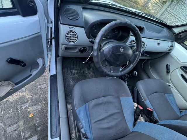 Білий Рено Кєнгу Експресс, об'ємом двигуна 1.9 л та пробігом 261 тис. км за 3299 $, фото 6 на Automoto.ua