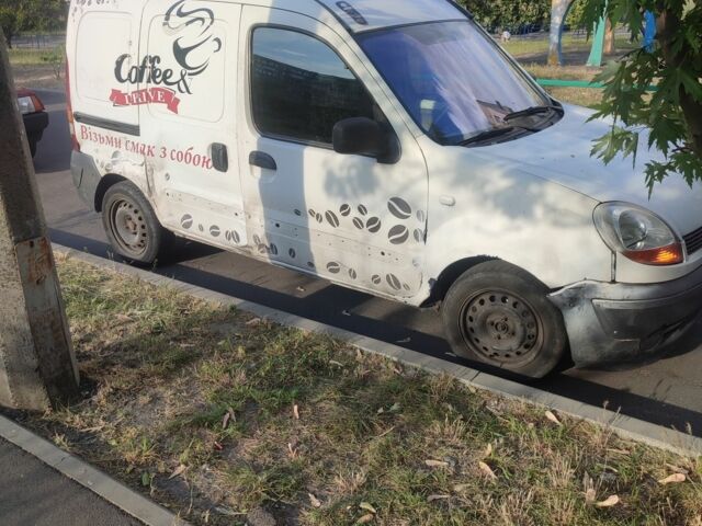 Білий Рено Кєнгу Експресс, об'ємом двигуна 1.5 л та пробігом 300 тис. км за 1900 $, фото 4 на Automoto.ua