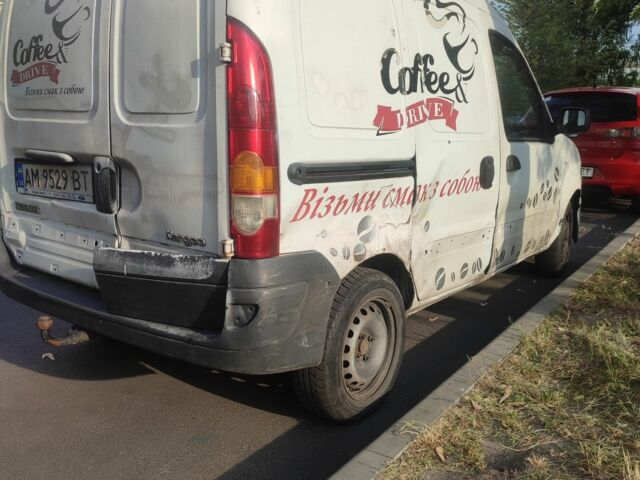 Білий Рено Кєнгу Експресс, об'ємом двигуна 1.5 л та пробігом 300 тис. км за 1900 $, фото 3 на Automoto.ua