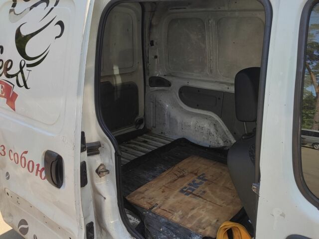 Білий Рено Кєнгу Експресс, об'ємом двигуна 1.5 л та пробігом 300 тис. км за 1900 $, фото 7 на Automoto.ua