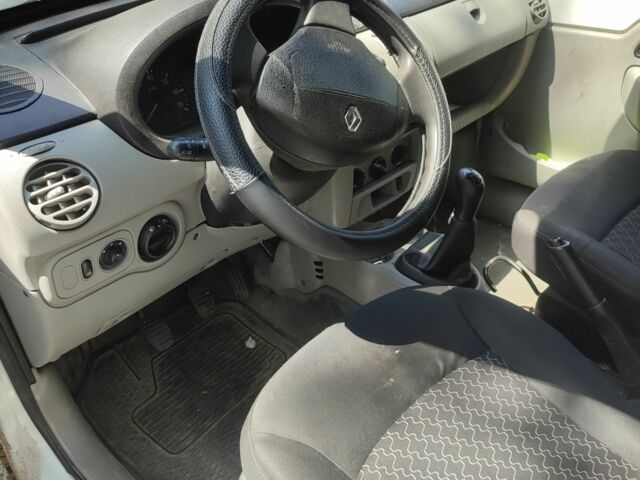 Білий Рено Кєнгу Експресс, об'ємом двигуна 1.5 л та пробігом 300 тис. км за 1900 $, фото 5 на Automoto.ua