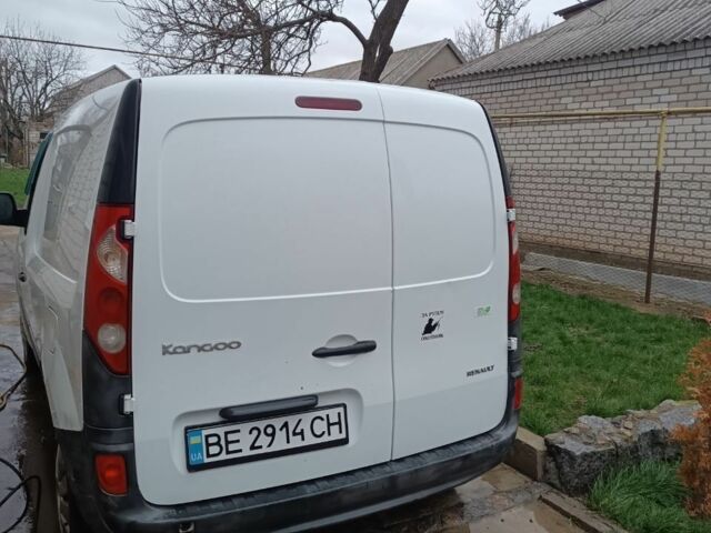 Белый Рено Кенгу Экспресс, объемом двигателя 0 л и пробегом 260 тыс. км за 5200 $, фото 1 на Automoto.ua