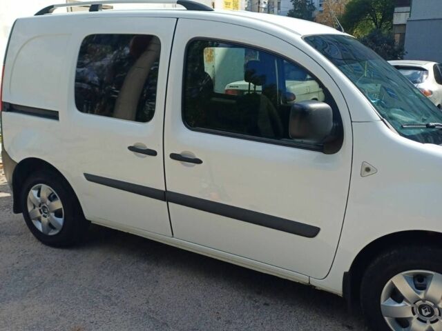 Белый Рено Кенгу Экспресс, объемом двигателя 0 л и пробегом 263 тыс. км за 6800 $, фото 1 на Automoto.ua