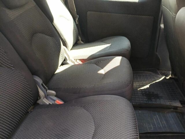 Белый Рено Кенгу Экспресс, объемом двигателя 0 л и пробегом 263 тыс. км за 6800 $, фото 5 на Automoto.ua