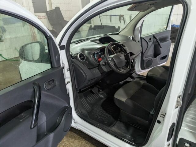 Белый Рено Кенгу Экспресс, объемом двигателя 0 л и пробегом 52 тыс. км за 8750 $, фото 17 на Automoto.ua