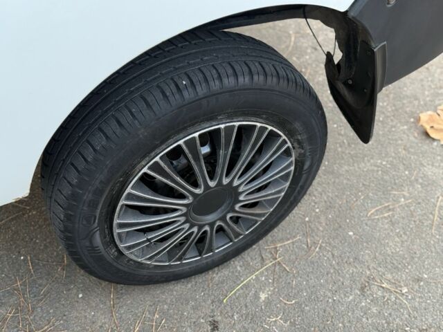 Білий Рено Кєнгу Експресс, об'ємом двигуна 1.5 л та пробігом 303 тис. км за 2300 $, фото 22 на Automoto.ua