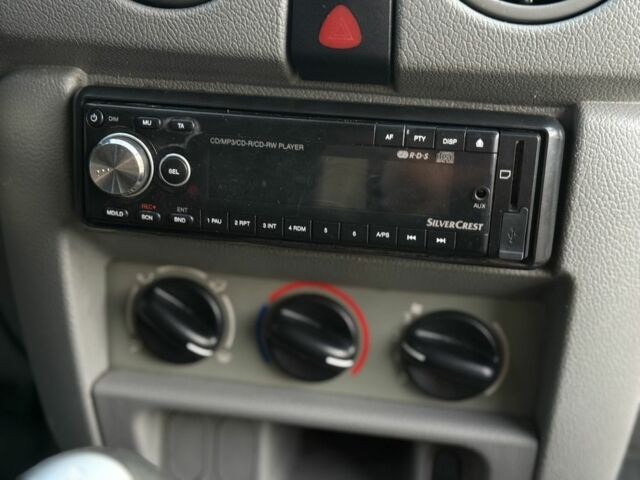 Білий Рено Кєнгу Експресс, об'ємом двигуна 1.5 л та пробігом 303 тис. км за 2300 $, фото 17 на Automoto.ua