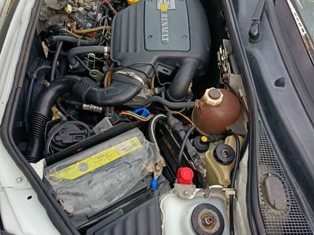 Білий Рено Кєнгу Експресс, об'ємом двигуна 1.9 л та пробігом 250 тис. км за 2500 $, фото 2 на Automoto.ua