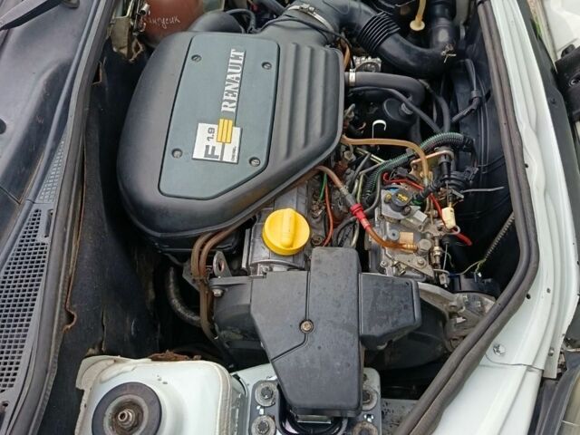 Білий Рено Кєнгу Експресс, об'ємом двигуна 1.9 л та пробігом 250 тис. км за 2500 $, фото 3 на Automoto.ua