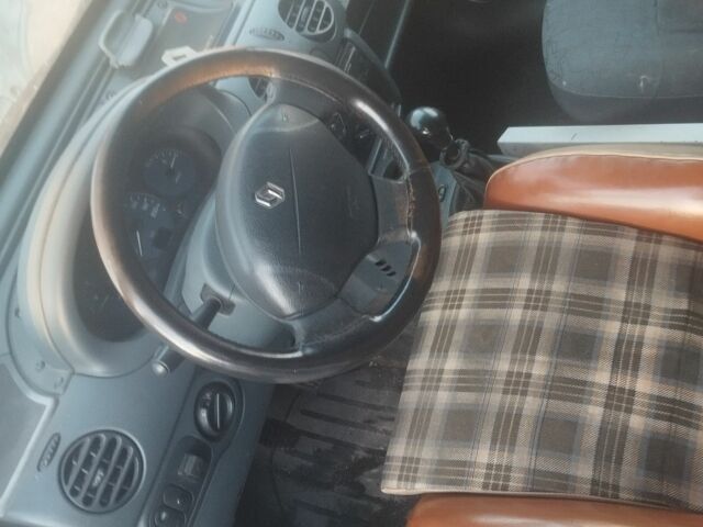 Белый Рено Кенгу Экспресс, объемом двигателя 1.9 л и пробегом 340 тыс. км за 1700 $, фото 7 на Automoto.ua