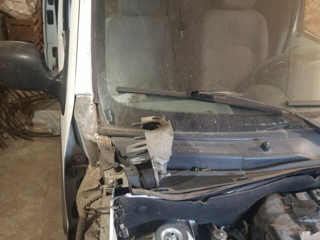 Белый Рено Кенгу Экспресс, объемом двигателя 0 л и пробегом 300 тыс. км за 1200 $, фото 3 на Automoto.ua