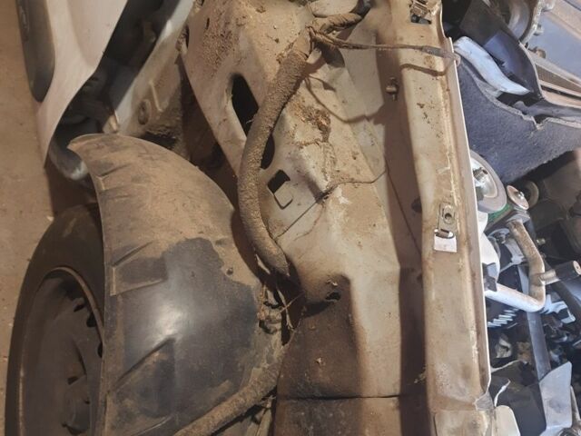 Белый Рено Кенгу Экспресс, объемом двигателя 0 л и пробегом 300 тыс. км за 1200 $, фото 10 на Automoto.ua