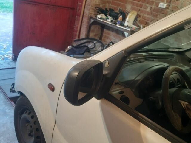 Белый Рено Кенгу Экспресс, объемом двигателя 0 л и пробегом 300 тыс. км за 1200 $, фото 15 на Automoto.ua