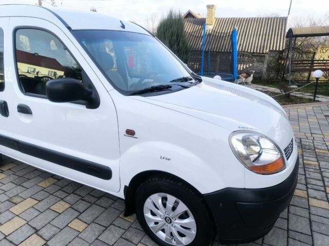 Белый Рено Кенгу Экспресс, объемом двигателя 1.9 л и пробегом 329 тыс. км за 3800 $, фото 4 на Automoto.ua