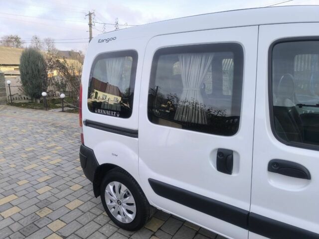 Белый Рено Кенгу Экспресс, объемом двигателя 1.9 л и пробегом 329 тыс. км за 3800 $, фото 7 на Automoto.ua