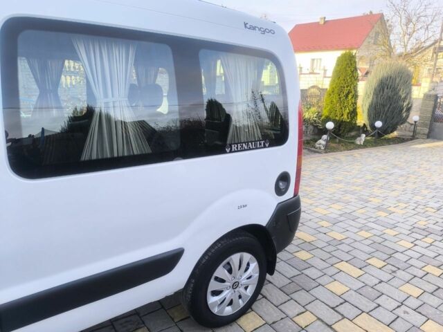 Белый Рено Кенгу Экспресс, объемом двигателя 1.9 л и пробегом 329 тыс. км за 3800 $, фото 6 на Automoto.ua