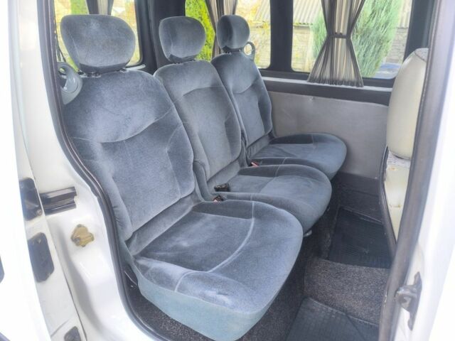 Белый Рено Кенгу Экспресс, объемом двигателя 1.9 л и пробегом 329 тыс. км за 3800 $, фото 20 на Automoto.ua