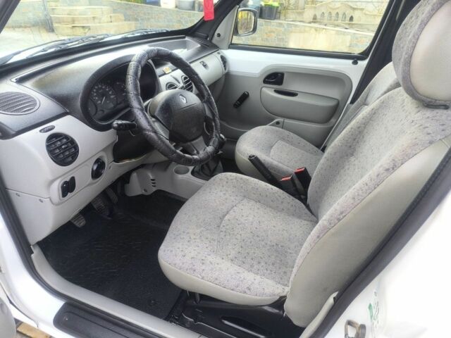 Белый Рено Кенгу Экспресс, объемом двигателя 1.9 л и пробегом 329 тыс. км за 3800 $, фото 18 на Automoto.ua