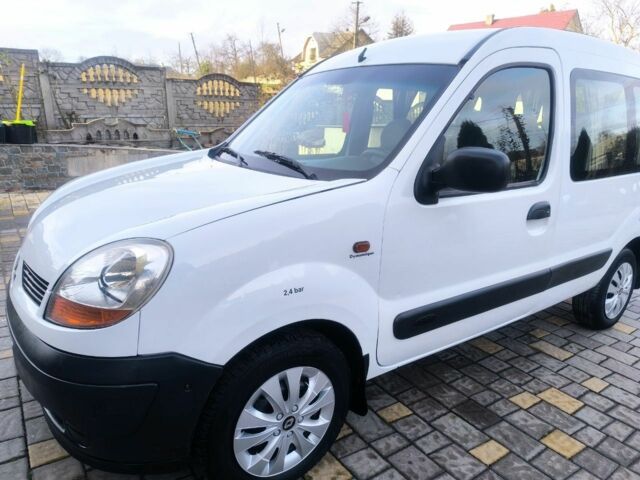 Белый Рено Кенгу Экспресс, объемом двигателя 1.9 л и пробегом 329 тыс. км за 3800 $, фото 5 на Automoto.ua