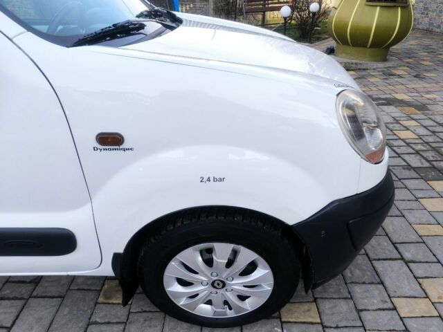 Белый Рено Кенгу Экспресс, объемом двигателя 1.9 л и пробегом 329 тыс. км за 3800 $, фото 11 на Automoto.ua