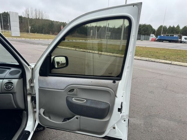 Білий Рено Кєнгу Експресс, об'ємом двигуна 1.5 л та пробігом 271 тис. км за 4000 $, фото 9 на Automoto.ua