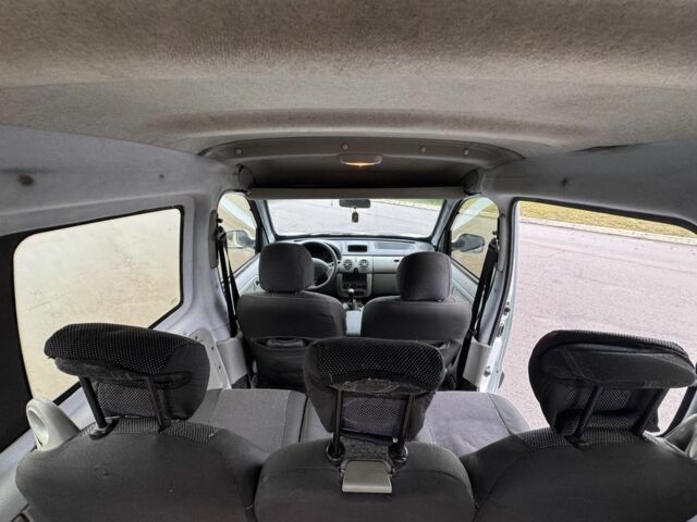 Білий Рено Кєнгу Експресс, об'ємом двигуна 1.5 л та пробігом 271 тис. км за 4000 $, фото 19 на Automoto.ua