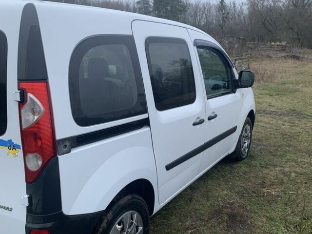 Белый Рено Кенгу Экспресс, объемом двигателя 1.5 л и пробегом 270 тыс. км за 4900 $, фото 13 на Automoto.ua