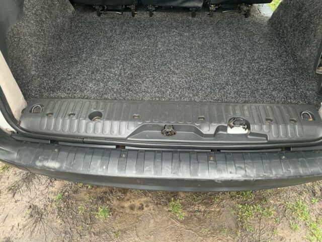 Белый Рено Кенгу Экспресс, объемом двигателя 1.5 л и пробегом 270 тыс. км за 4900 $, фото 11 на Automoto.ua