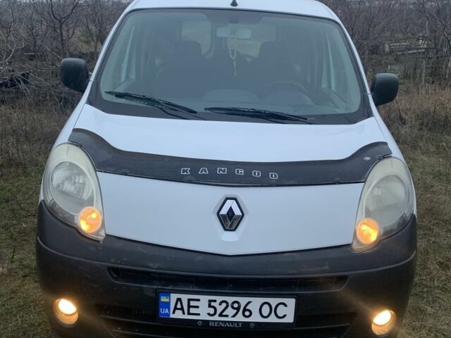 Белый Рено Кенгу Экспресс, объемом двигателя 1.5 л и пробегом 270 тыс. км за 4900 $, фото 1 на Automoto.ua