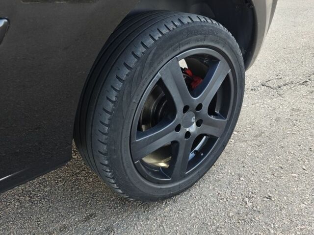 Черный Рено Кенгу Экспресс, объемом двигателя 1.5 л и пробегом 255 тыс. км за 9950 $, фото 5 на Automoto.ua