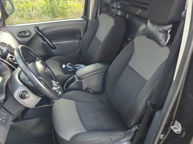 Черный Рено Кенгу Экспресс, объемом двигателя 1.5 л и пробегом 255 тыс. км за 9950 $, фото 6 на Automoto.ua