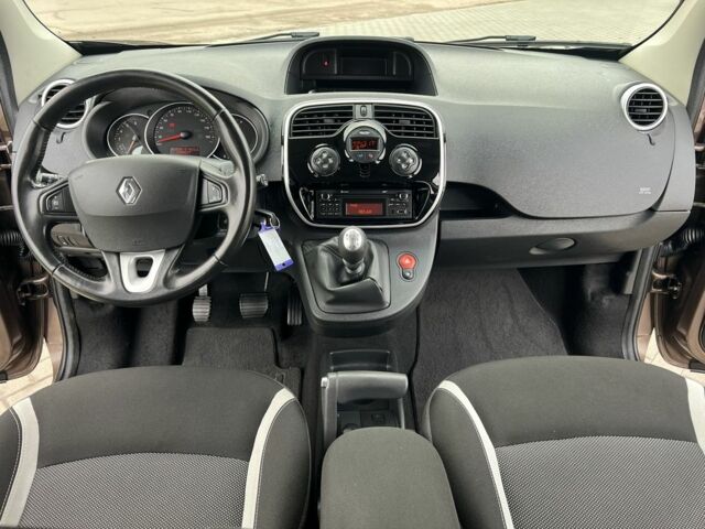 Коричневый Рено Кенгу Экспресс, объемом двигателя 1.5 л и пробегом 154 тыс. км за 13499 $, фото 18 на Automoto.ua